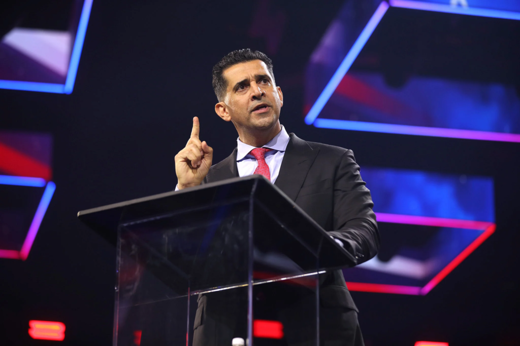 patrick bet david net worth