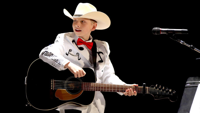 how old is mason ramsey